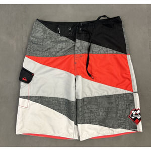 Quicksilver Surf Board Shorts Swim Trunks Size Waist 31 Men’s Black Red Grey FS